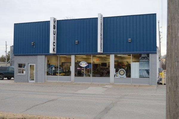 907 W 4th Street - Downtown Location. GM Certified Service & Parts. 785-456-9550