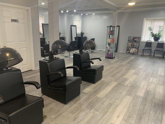 Joli'e Hair & Beauty Salon