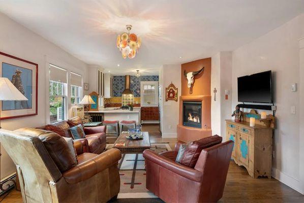 Inn Of The Laughing Llama