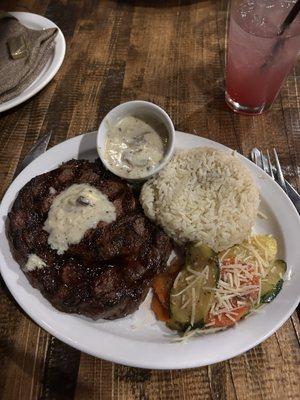 The Oval Office Bistro and Martini Bar