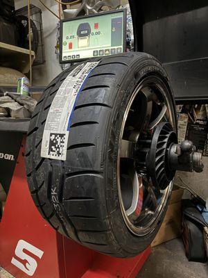 Professional lug-centric balancing available to get rid of vibrations in your vehicle.
