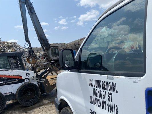 J and J Pick Up Metal Free and Junk Removal
