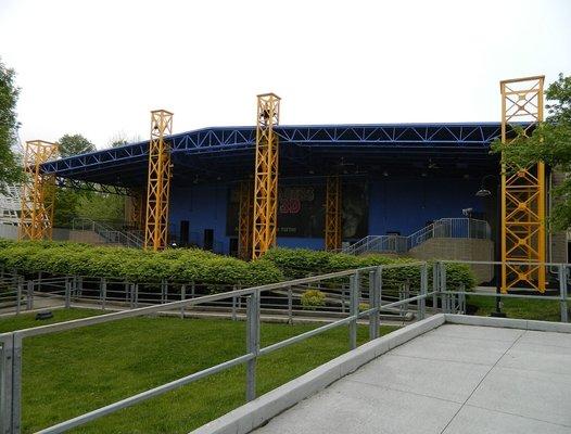 11/2/19 In the Days of Days Of Thunder, the lines were massive.