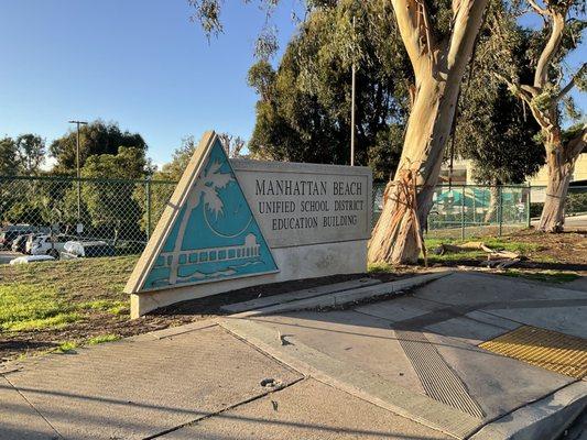 Manhattan Beach Unified School District