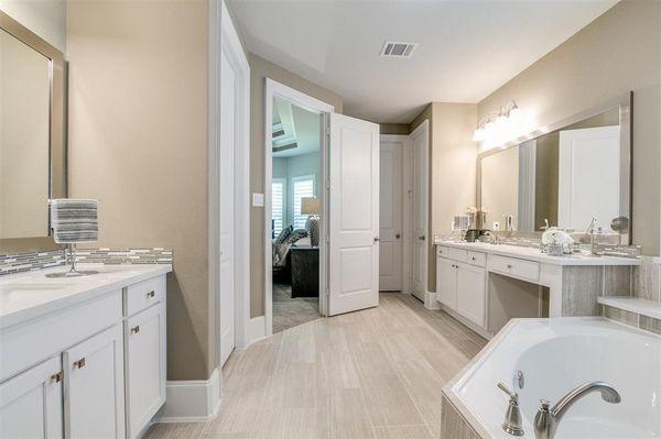 Alicia Cody Real Estate