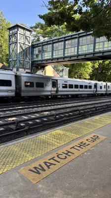MTA Metro North Station - Botanical Garden