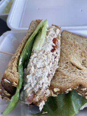 Mustard Cafe & Grill