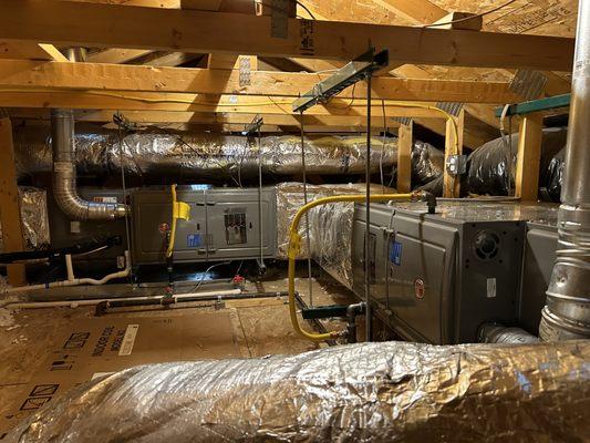 Competitive Heating and Cooling