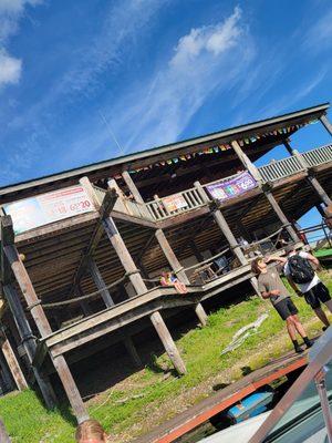 Winneshiek Bar & Grill