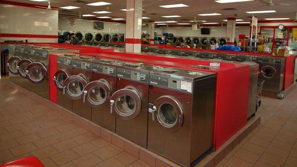One of the largest laundromats in Williamsburg