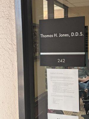 Jones Thomas H DDS