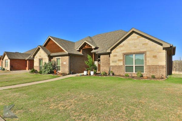 Samantha Severa-RE/MAX Fine Properties