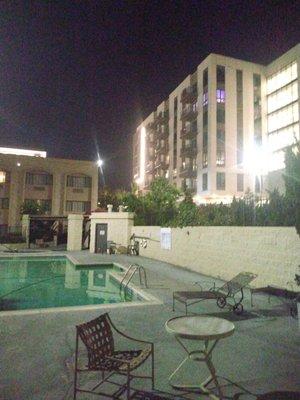 Courtyard where I usually smoke. Back of hotel.