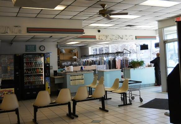 Laundry Experts Coin Laundry and Dry Cleaning