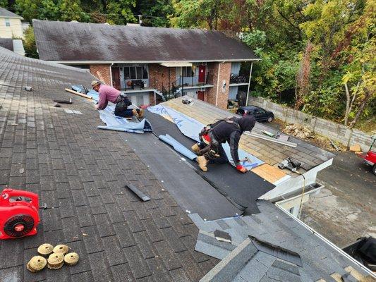 Residence Roofing & Construction