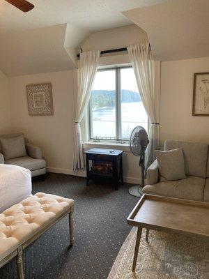Comfy room with harbor view