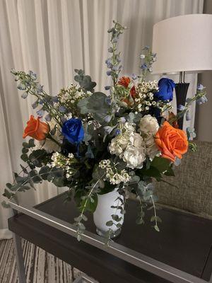 I had to keep one of them to take back to the hotel after the event because they smelled amazing and just brought me so much joy!