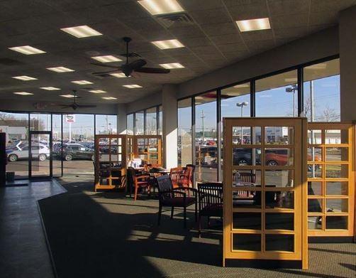 Auto Center