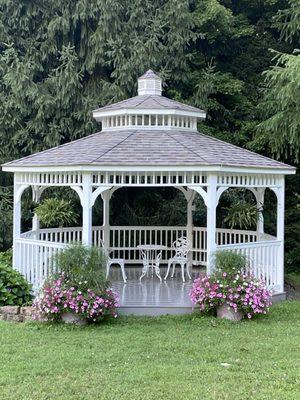 D J's Greenhouse
