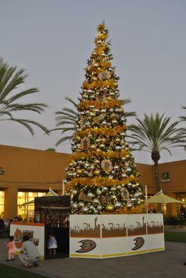 Dekra-Lite Industries