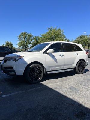 285-35-22 good year tires installed on my new 22 inch rims.