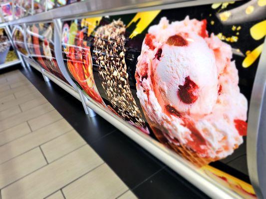 La Michoacana Premier! Great vibes with colorful textures. Let's go.