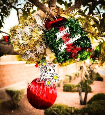 Adornments for all to see and share !