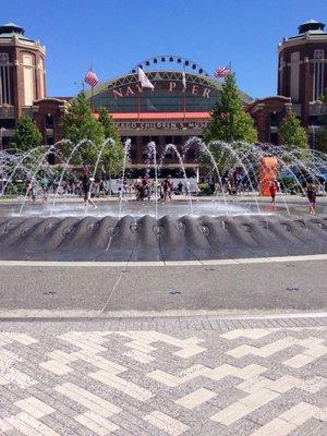 New entrance to Navy Pier