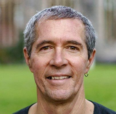 Scott Engler headshot