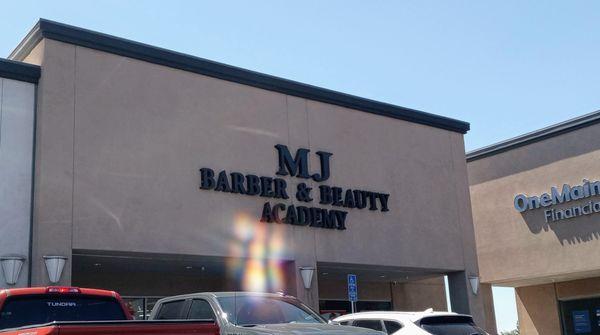 MJ Barber & Beauty Academy