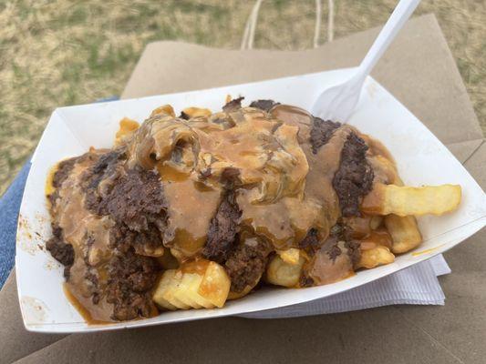 Loaded chili cheese fries
