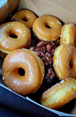 Kim's Donut & Deli
