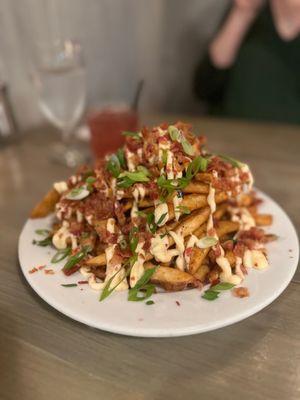 Delicious food, nice wait staff. These aioli fries are so good!