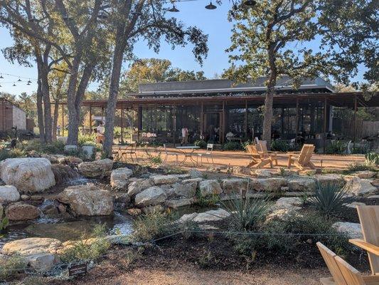 Leona Botanical Cafe & Bar