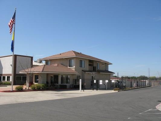 Sundance Self Storage, Roseville Galleria Blvd CA 95747