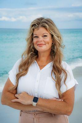 Linda Emmett - Beachy Beach Real Estate
