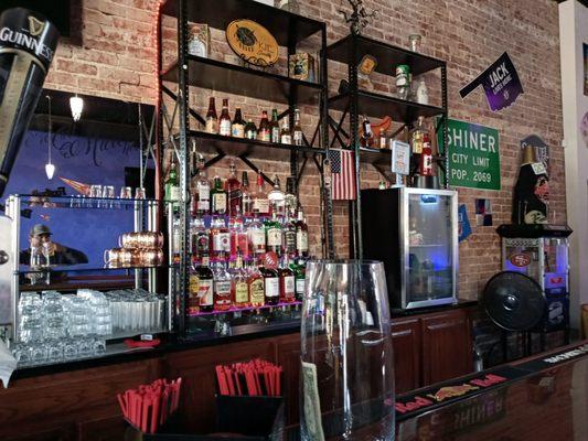 Raina's Sports Lounge
