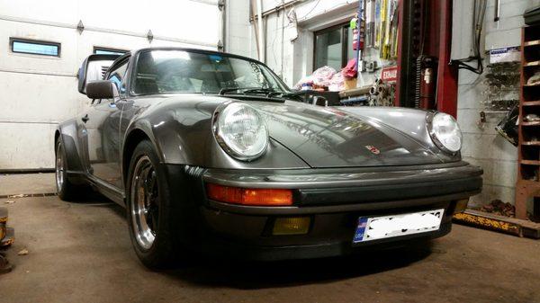 Leo's Maples Service Station