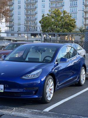 Gloss N Shine Auto Spa