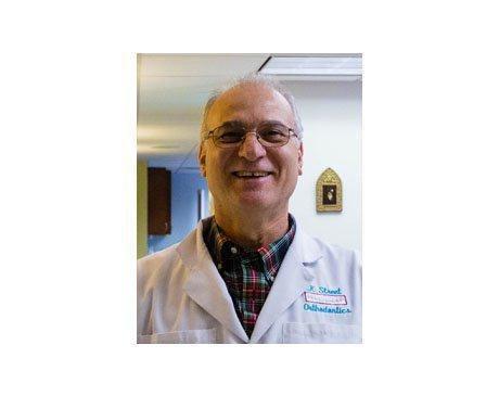 Akram Shouhayib, DDS