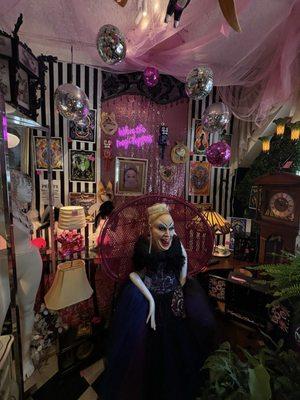 Flamingo's Divine Vintage