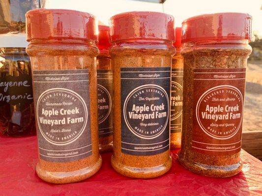 Apple Creek Vineyard Farm