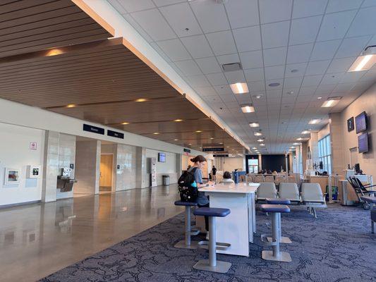 Columbia Regional Airport (COU)