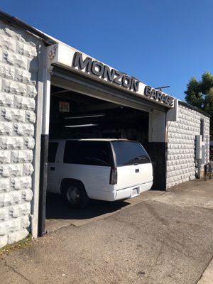 Monzon Garage