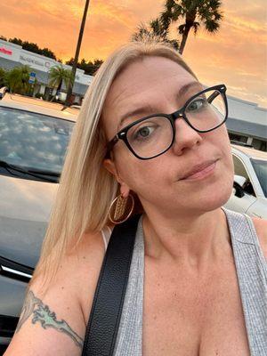 Shows the how the color and cut makes it appear thicker