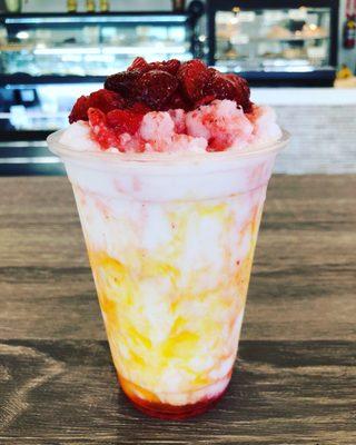 Frosted Mango Strawberry
