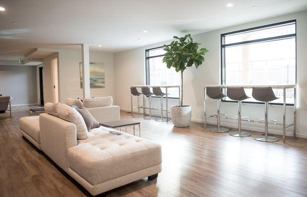 Wilshire Notary Public