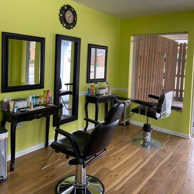 Julie's beauty salon