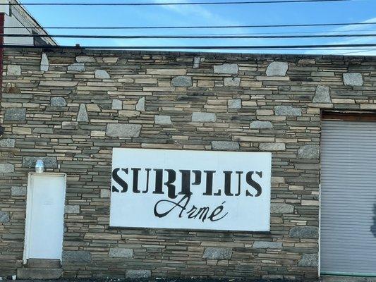 Surplus Armé