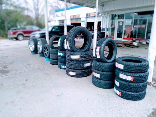 Duarte Wheels and Tires